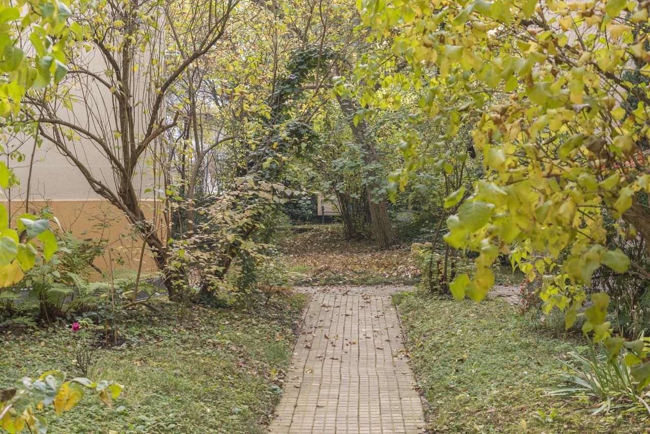 Silent Paradise Ober St Veit Vienna Exterior photo